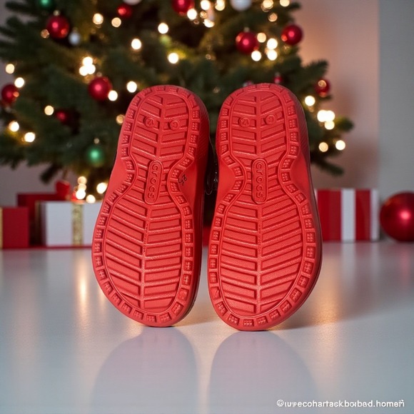 Crocs Kids Classic Lined Santa Clog K Red White Fuzzy Winter Size 12 Toddler - Picture 5 of 8